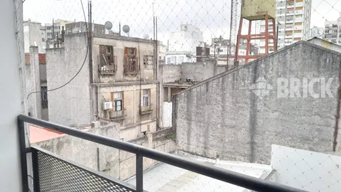 ALSINA, ADOLFO al 2600 Piso 4 5