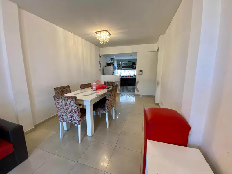 CHACABUCO al 400 Piso 2 4