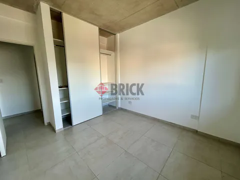 CESAR MALNATTI al 1900 Piso 1