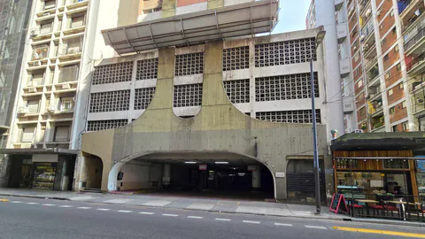 ALVEAR, MARCELO T. DE al 1200 Piso 3° Nº 242