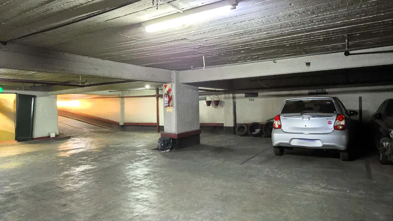 ALVEAR, MARCELO T. DE al 1200 Piso 3° Nº 242 11