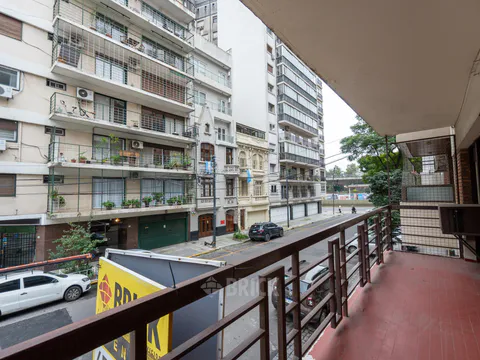 ZABALA al 1500 Piso 1