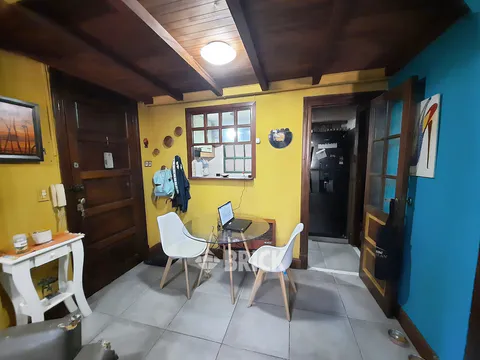 INDEPENDENCIA, AV. al 1200 Piso 1