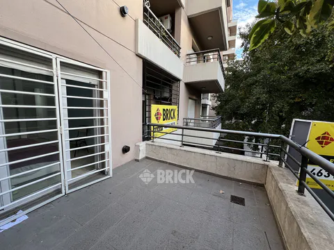 ARANGUREN, JUAN F., DR. al 1800 Piso 1