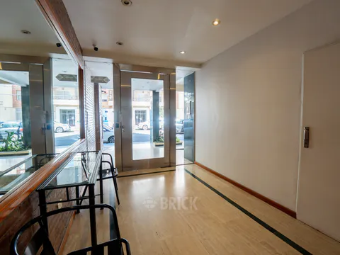 ALVAREZ, DONATO al 400 Piso 7 18