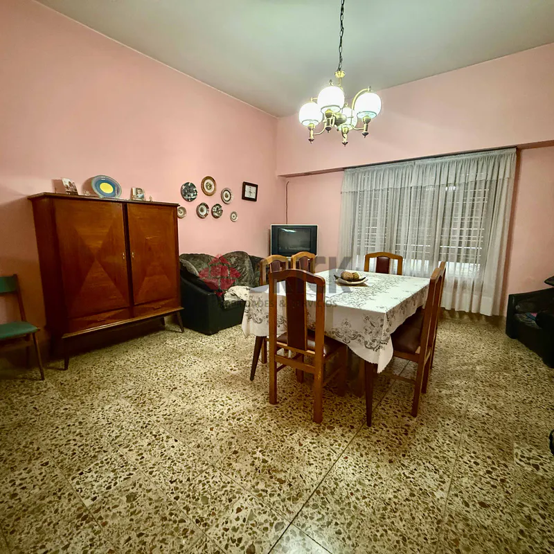 TEMPLE al 2600 4