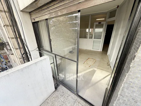 SANTA FE, AV. al 3300 Piso 5 14