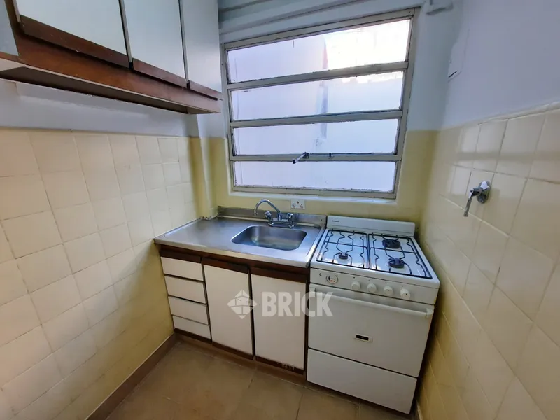 FRIAS, EUSTAQUIO, TTE. GENERAL al 200 Piso 8 12