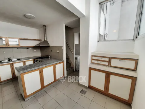 YRIGOYEN, HIPOLITO al 1500 Piso 5 39