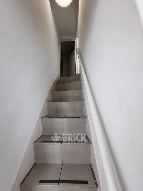 YRIGOYEN, HIPOLITO al 1500 Piso 5 46