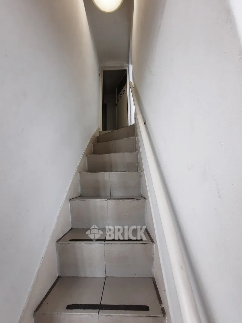 YRIGOYEN, HIPOLITO al 1500 Piso 5 46
