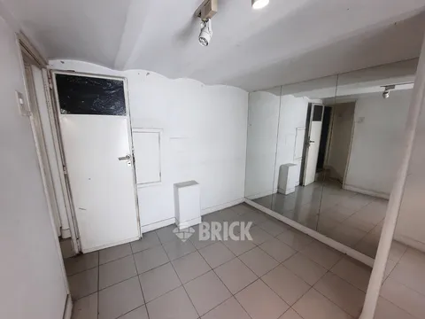 YRIGOYEN, HIPOLITO al 1500 Piso 5 49