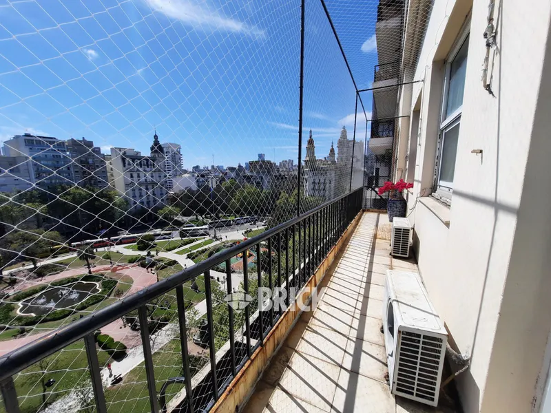 YRIGOYEN, HIPOLITO al 1500 Piso 5 6