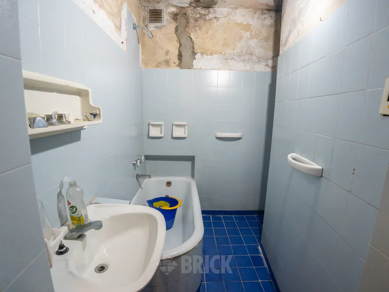 BUFANO, ALFREDO R. al 700 Piso PB 9