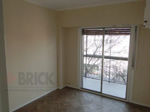 CHARLONE al 300 Piso 4