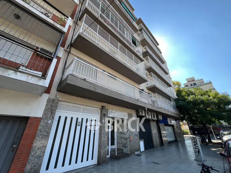 LAMARCA, EMILIO al 3300 Piso 2 13