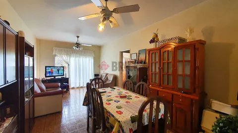 ARANGUREN, JUAN F., DR. al 1200 Piso 2