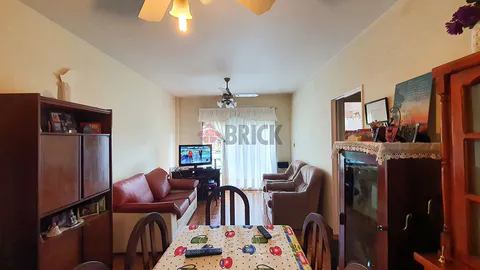 ARANGUREN, JUAN F., DR. al 1200 Piso 2