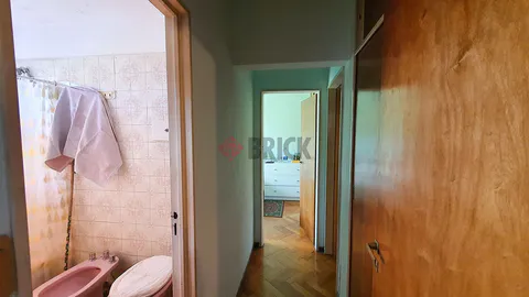ARANGUREN, JUAN F., DR. al 1200 Piso 2