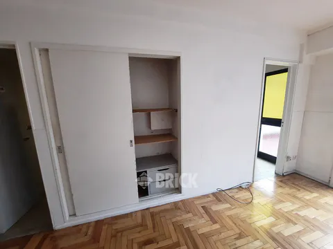 SANTA FE AV. al 2500 Piso 3 4