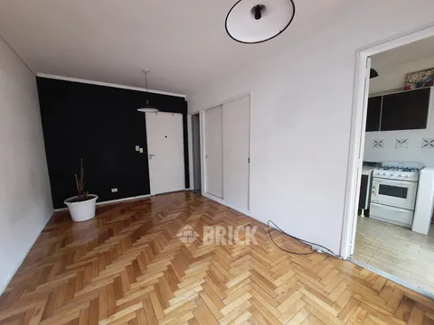 SANTA FE AV. al 2500 Piso 3 6