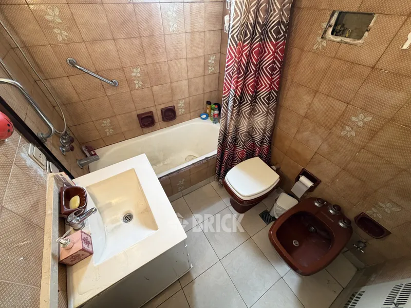 RIVADAVIA, AV. al 6100 Piso 12 13