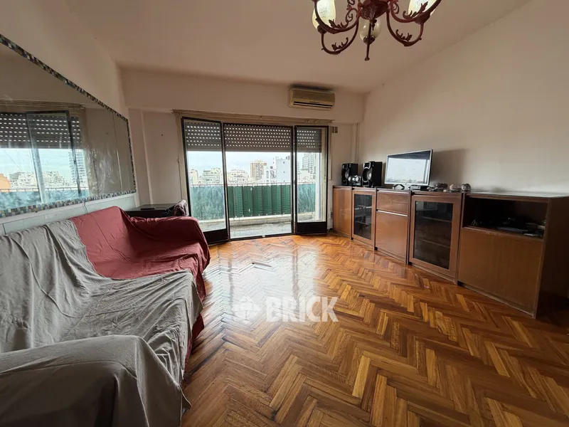 RIVADAVIA, AV. al 6100 Piso 12 3