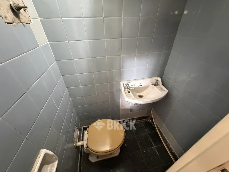 RIVADAVIA, AV. al 6100 Piso 12 8