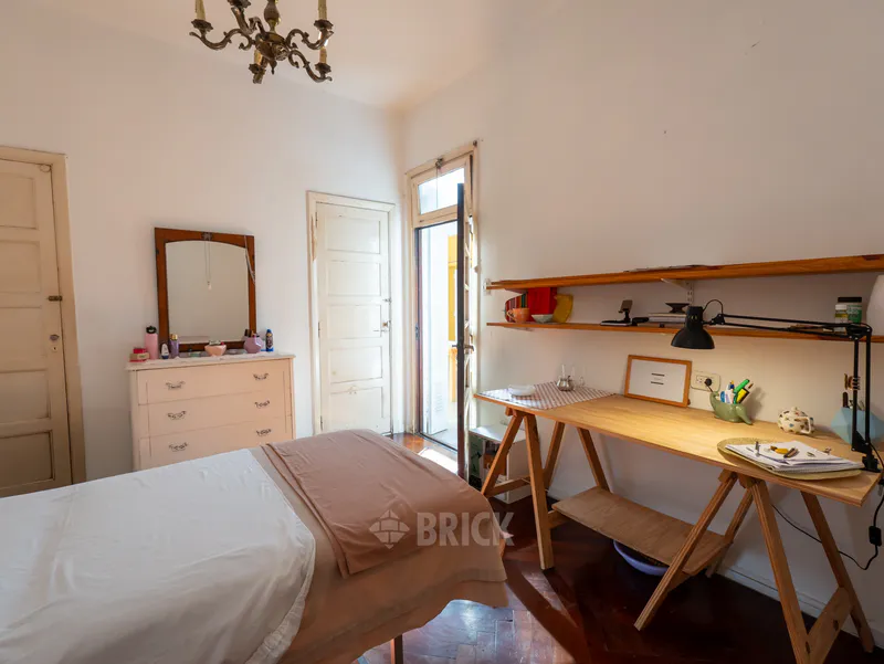 ARANGUREN, JUAN F., DR. al 1200 Piso PB 11