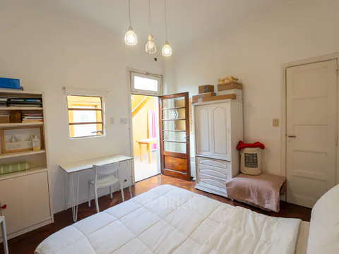 ARANGUREN, JUAN F., DR. al 1200 Piso PB 15
