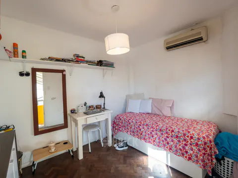 ARANGUREN, JUAN F., DR. al 1200 Piso PB 18