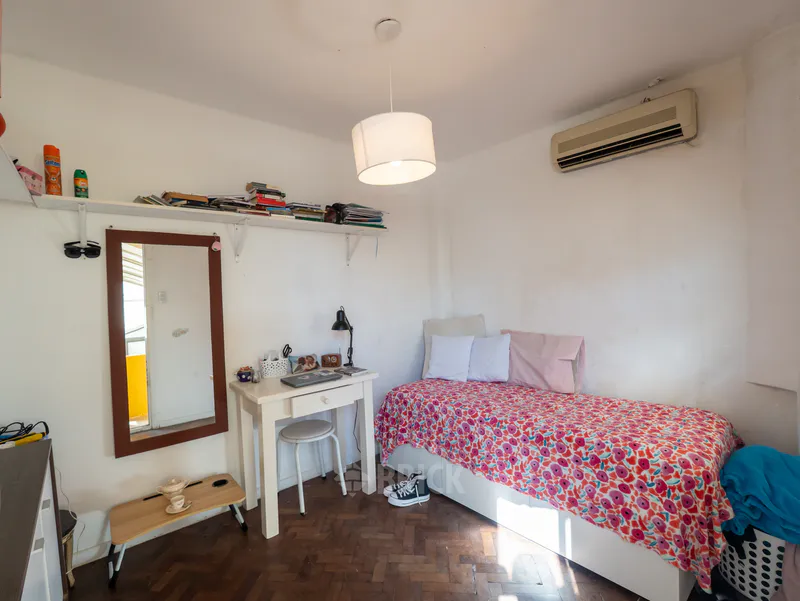 ARANGUREN, JUAN F., DR. al 1200 Piso PB 18