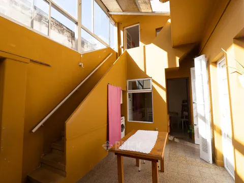 ARANGUREN, JUAN F., DR. al 1200 Piso PB 3