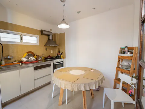 ARANGUREN, JUAN F., DR. al 1200 Piso PB 6