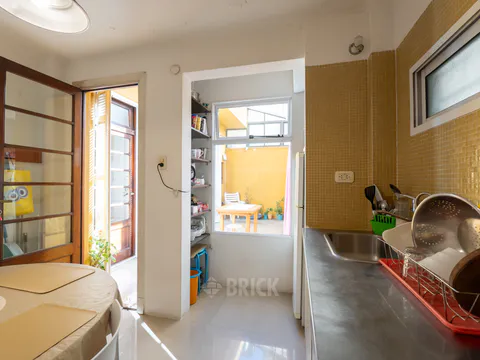 ARANGUREN, JUAN F., DR. al 1200 Piso PB 7