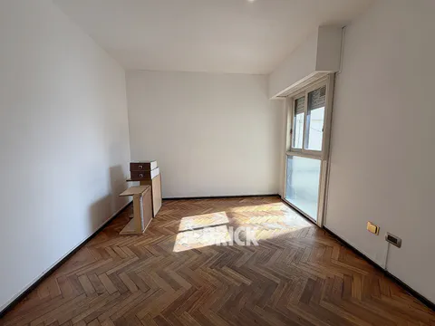 SUIPACHA al 700 Piso 14 3