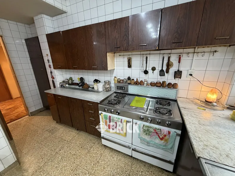 PUEYRREDON AV. al 600 Piso 11 25