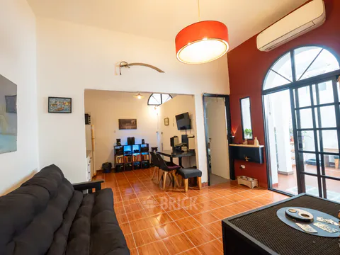 ALVAREZ THOMAS AV. al 800 Piso PB