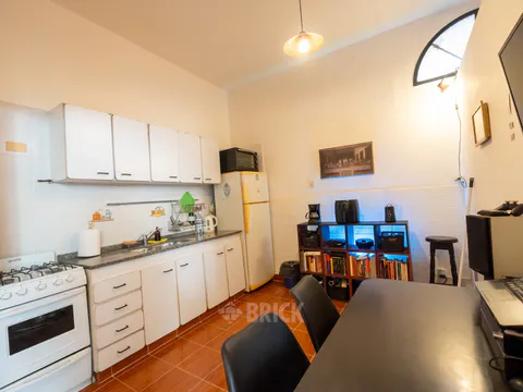 ALVAREZ THOMAS AV. al 800 Piso PB