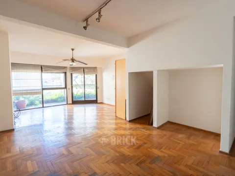 REPETTO, NICOLAS, DR. al 400 Piso 1° Y 2° 1