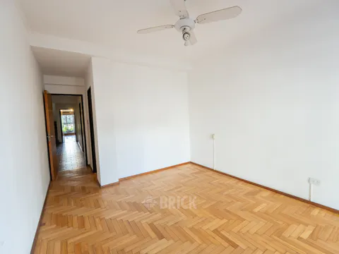 REPETTO, NICOLAS, DR. al 400 Piso 1° Y 2° 29