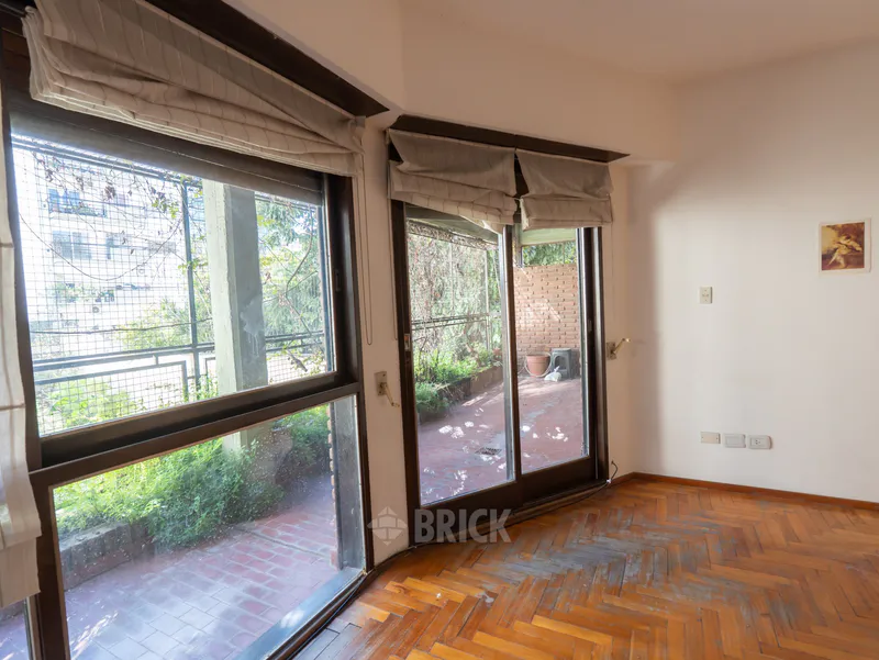 REPETTO, NICOLAS, DR. al 400 Piso 1° Y 2° 5