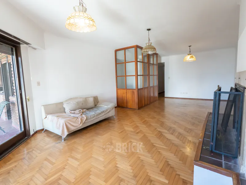 REPETTO, NICOLAS, DR. al 400 Piso 1° Y 2° 8