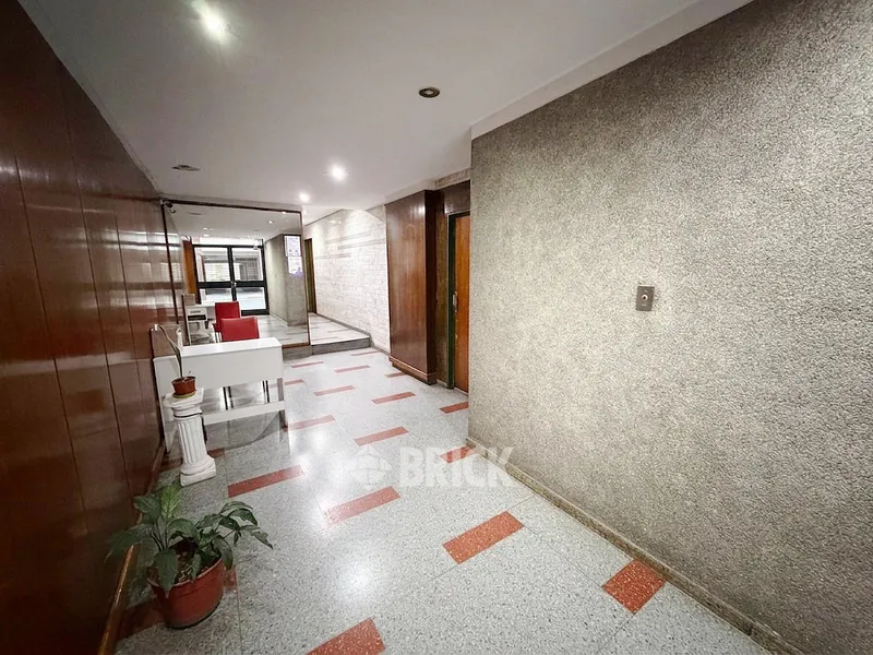 ANCHORENA, TOMAS MANUEL DE, DR. al 1100 Piso 1 21