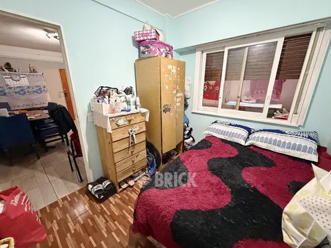 URIBURU JOSE E., PRES. al 400 Piso 1
