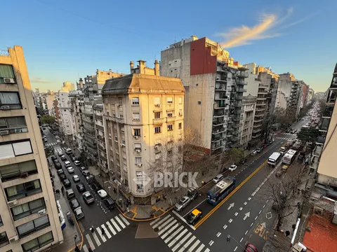 PUEYRREDON AV. al 900 Piso 9 6