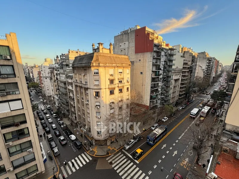 PUEYRREDON AV. al 900 Piso 9 6