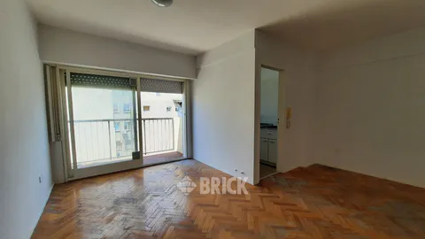 SUIPACHA al 700 Piso 14