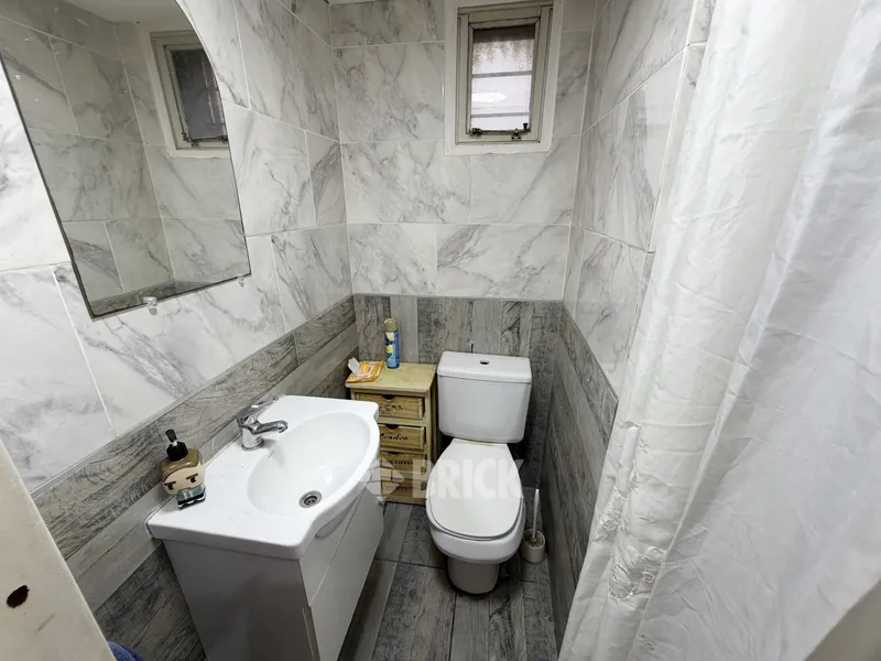 GUAYRA al 1800 Piso PB 12