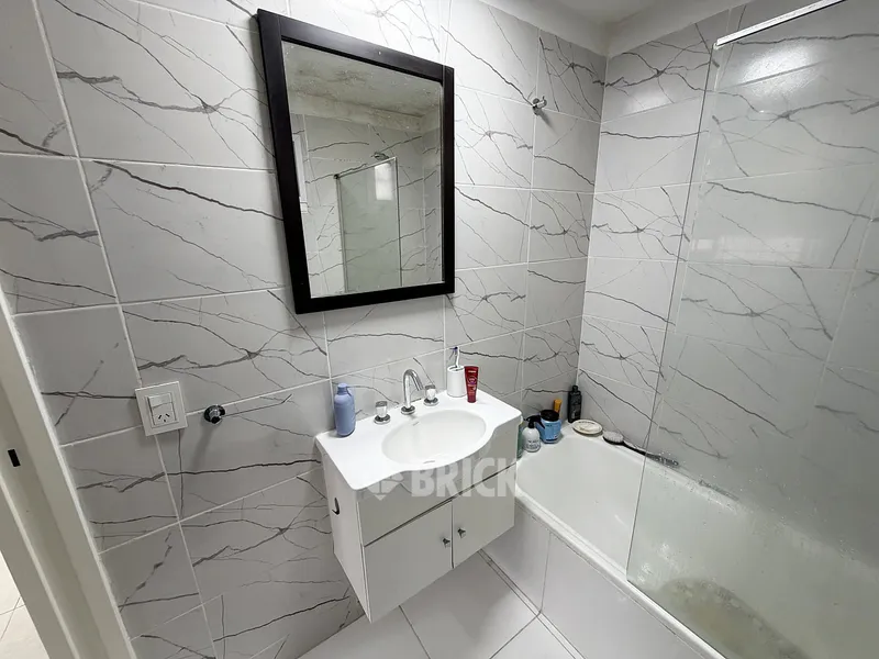 GUAYRA al 1800 Piso PB 24